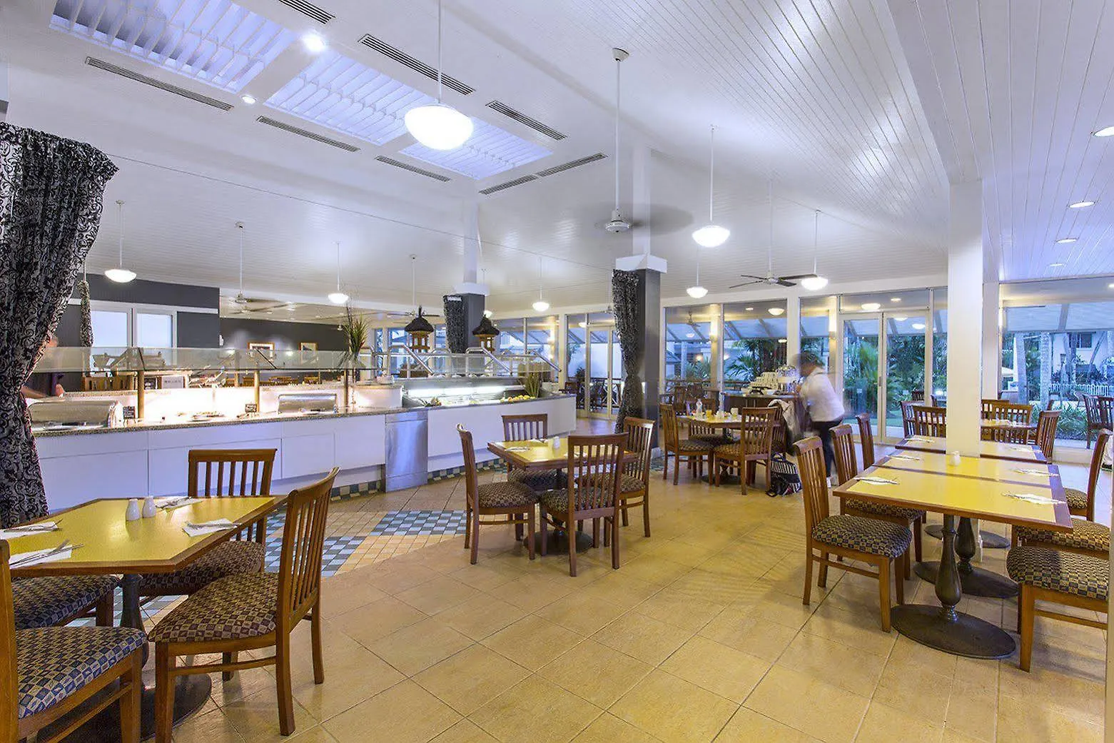 Hotel Grand Chancellor Palm Cove 4*,